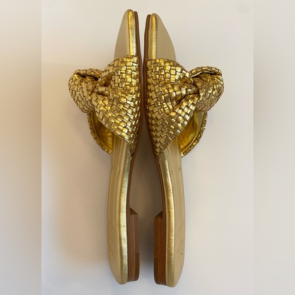 NWT Marc Fisher Marlon Slide gold flat sandal in women’s size 6M - Picture 10 of 16